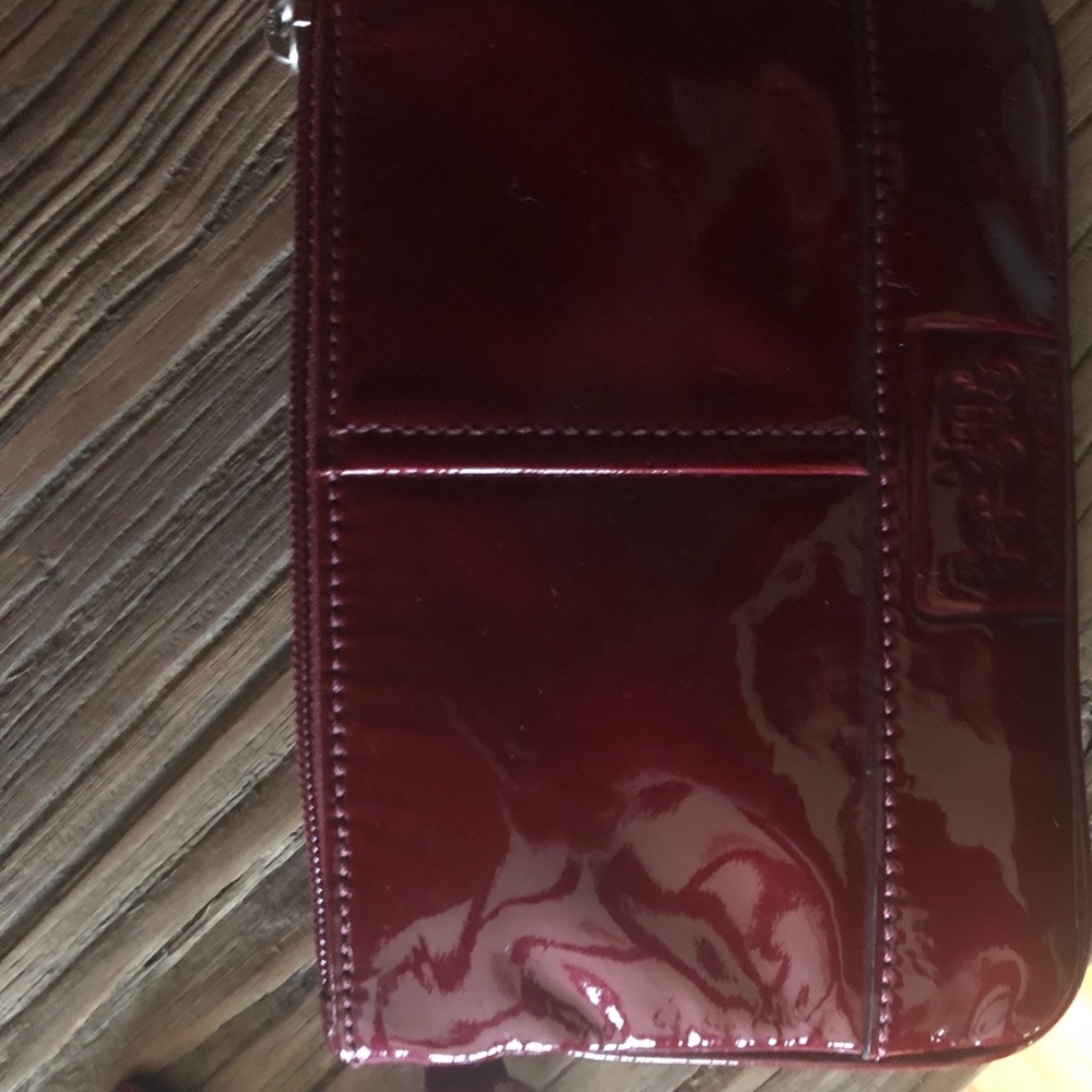 SOLD!!!! Coach Wallet - Picture 4 of 5